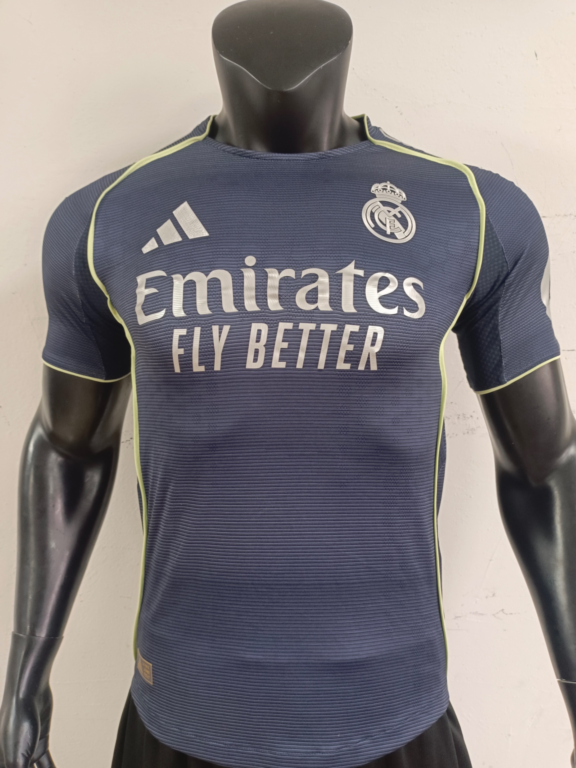 Real Madrid Away 25/26 - Player Version
