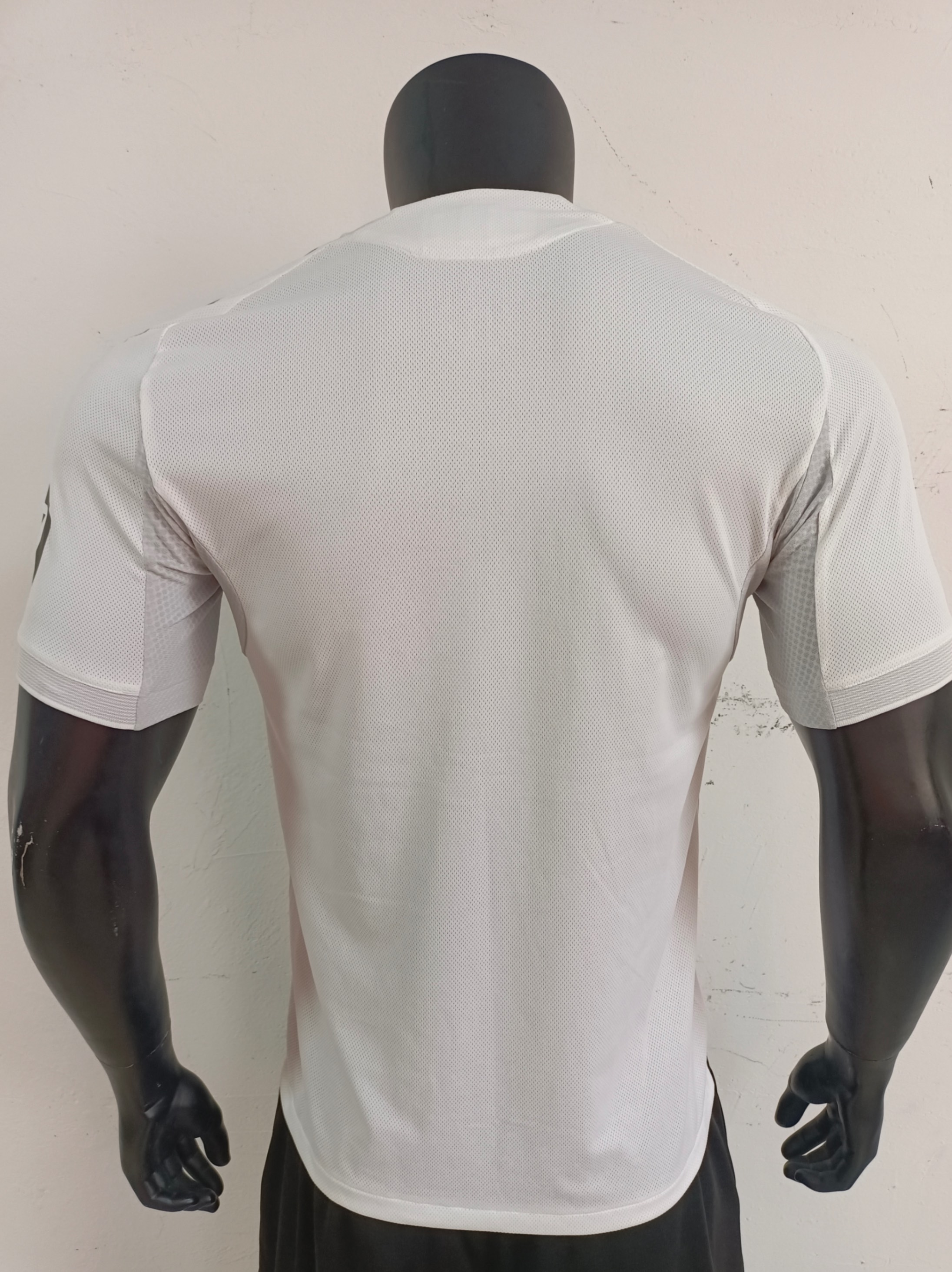 Real Madrid Home 25/26 -Player Version