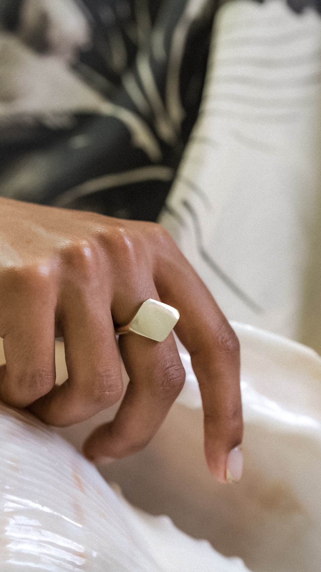 T signet ring