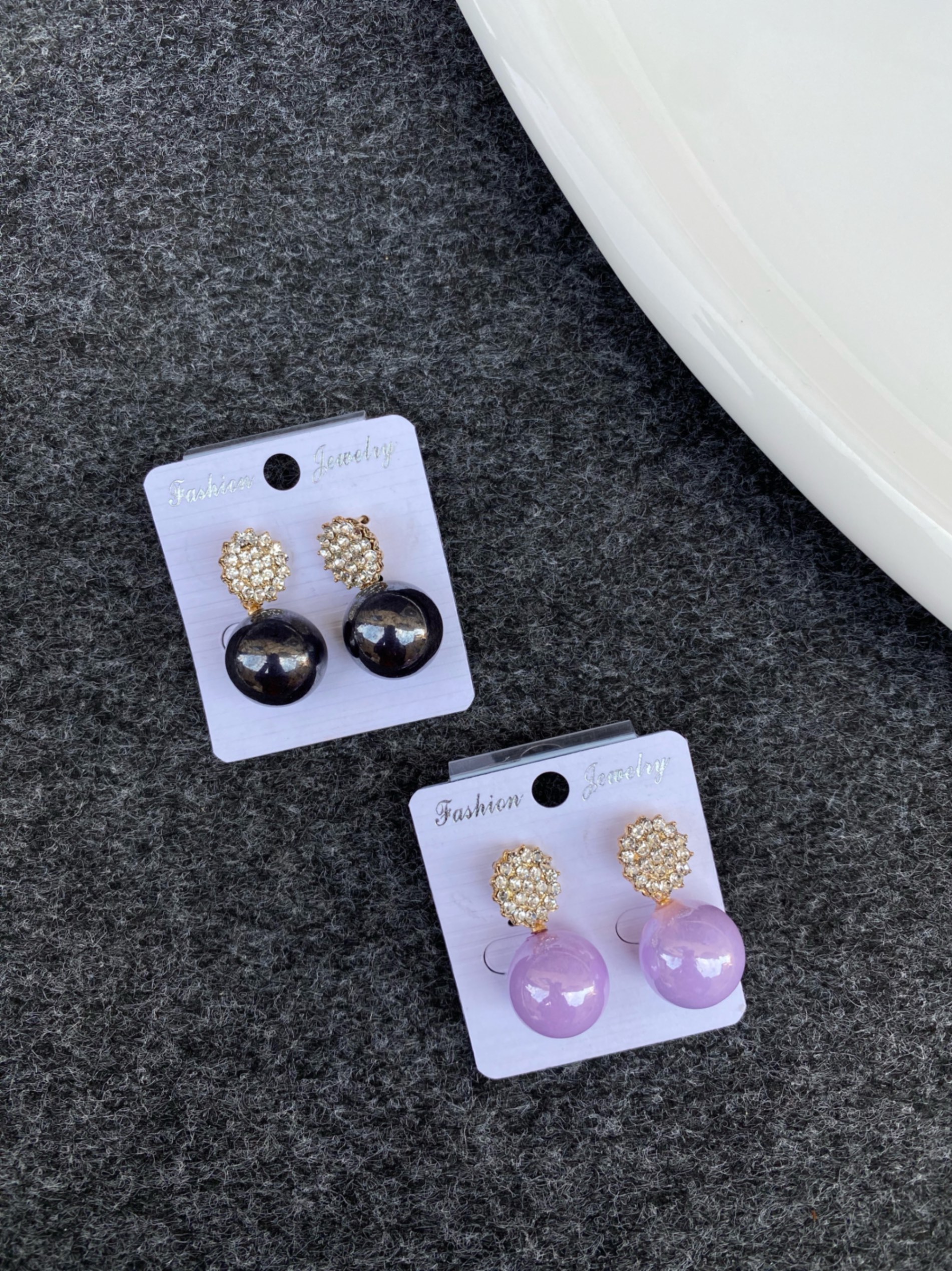 Ball earring
