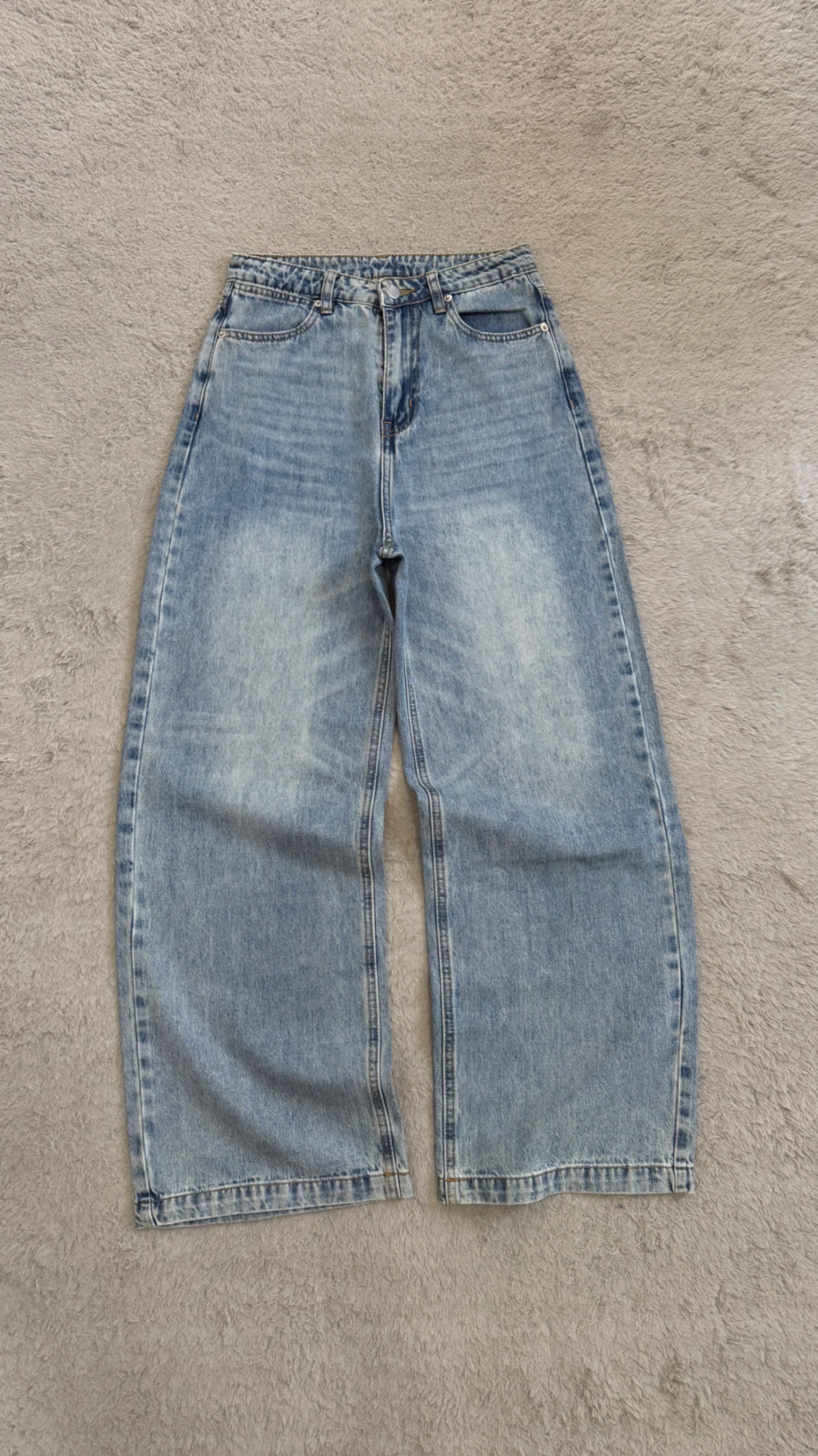 Relaxed fit denim jeans - waist 28